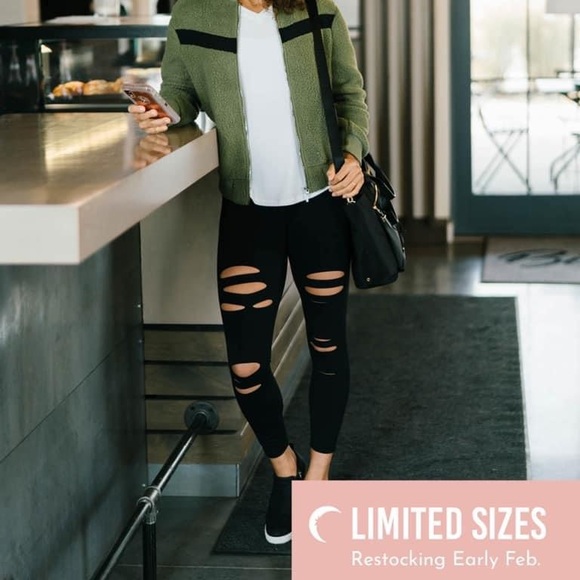 Zyia Slash Luxe Leggings - Picture 2 of 2